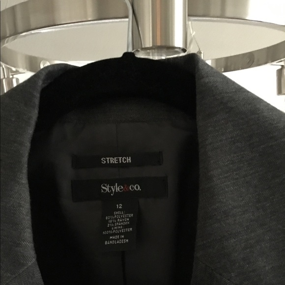 Women’s two button blazer - Picture 3 of 5